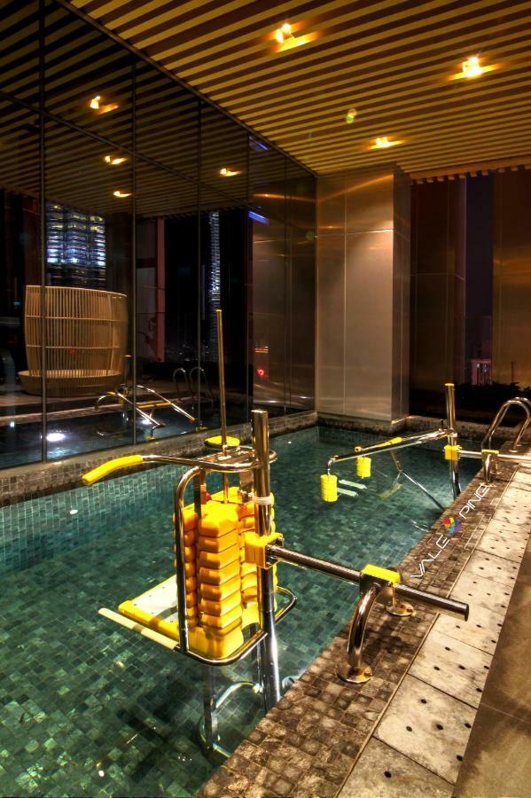 Tropicana The Residences Klcc By Luxury Suites Куала-Лумпур Экстерьер фото